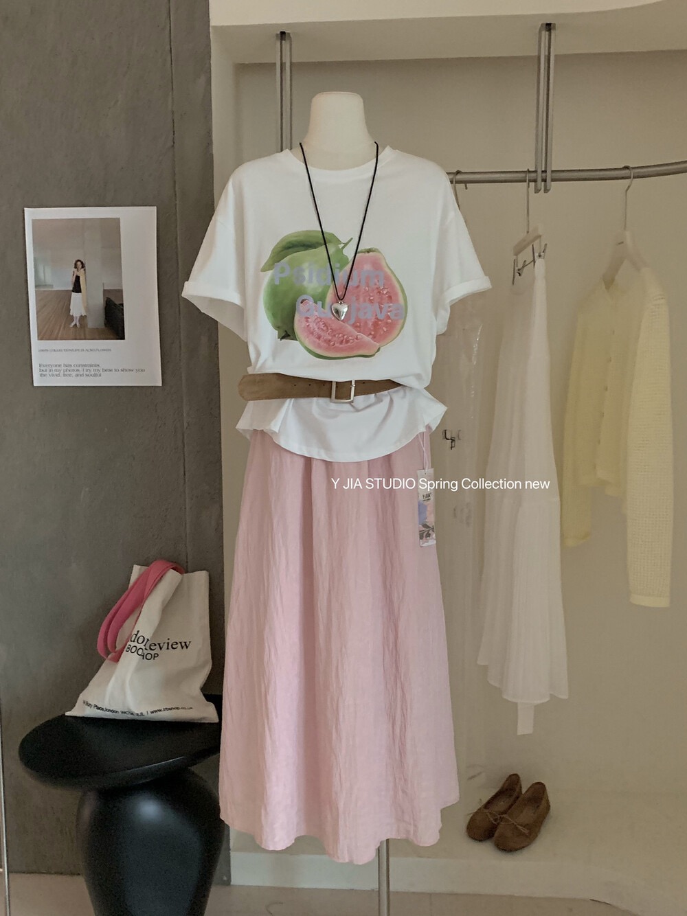 200g combed and tight spun in 2025, pure cotton back bag strip, spring and summer loose shoulder printed short-sleeved T-shirt