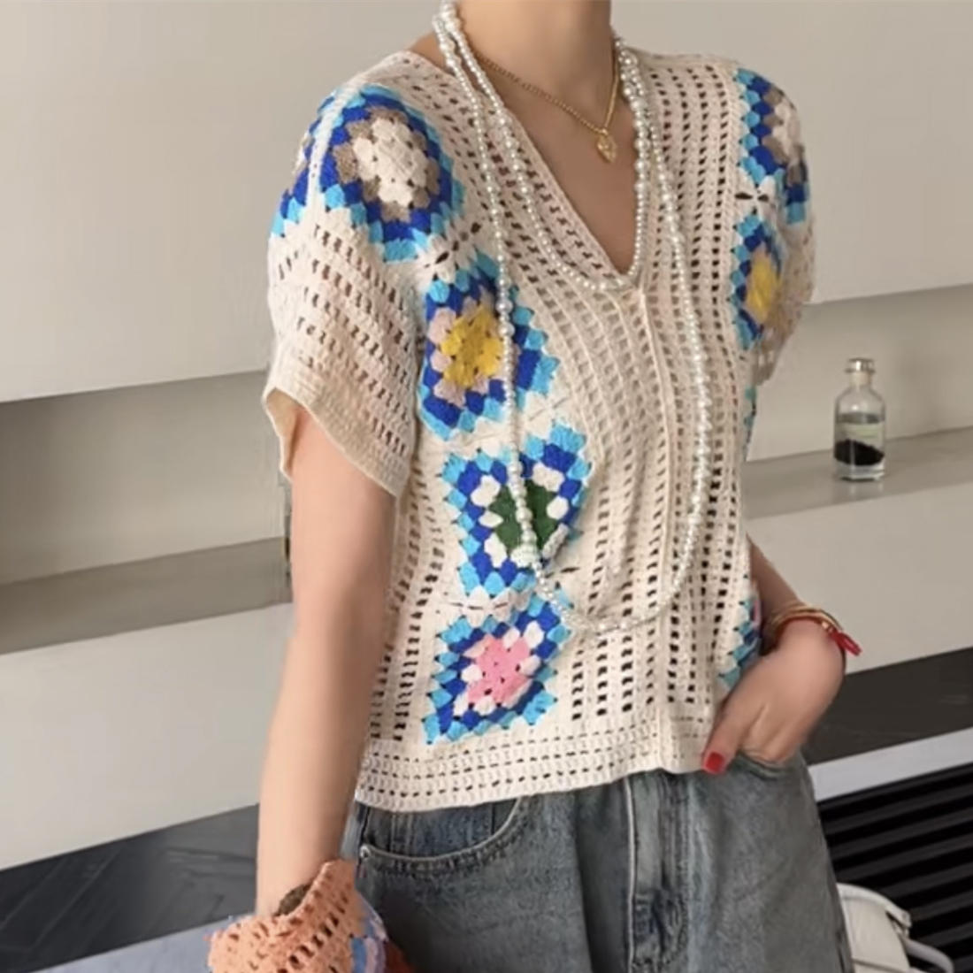 2025 summer INS boho short-sleeved hooked v-neck French sweater retro loose slim blouse