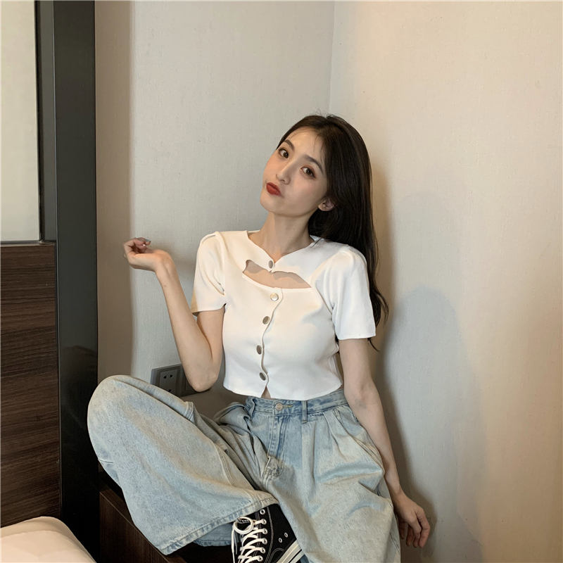 Real shot of new summer design niche Korean style light-cooked short knitted sweater top