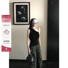 Skk Store 克魯千金 奧地利蘭RO風盪領斜肩設計感兩穿T恤女