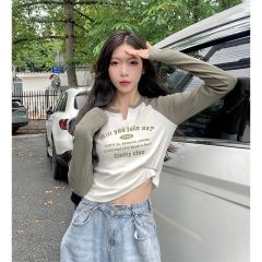 復古設計感小V領T恤女修身顯瘦字母印花拼色長袖上衣