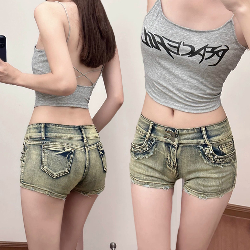 Retro high street low waist denim shorts for women in summer new rivet design old stretch slim hip-wrapped hot pants