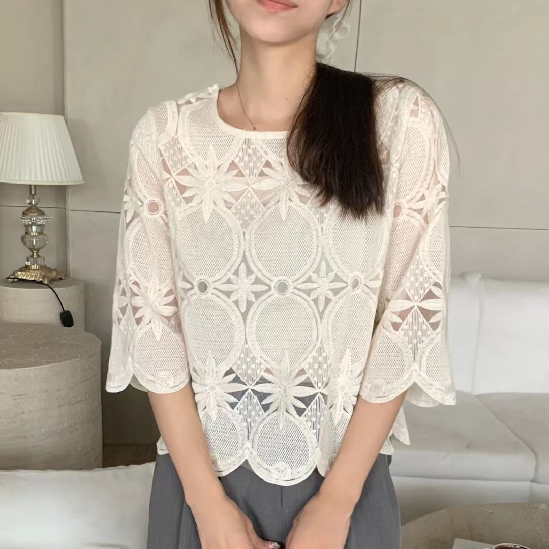 韓國新款刺繡蕾絲半袖上衣女甜美罩衫上衣女