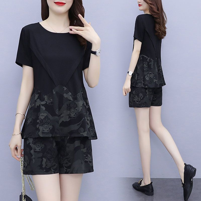 Fat mm large size casual suit for women in summer new loose shorts shorts covering the belly two-piece set