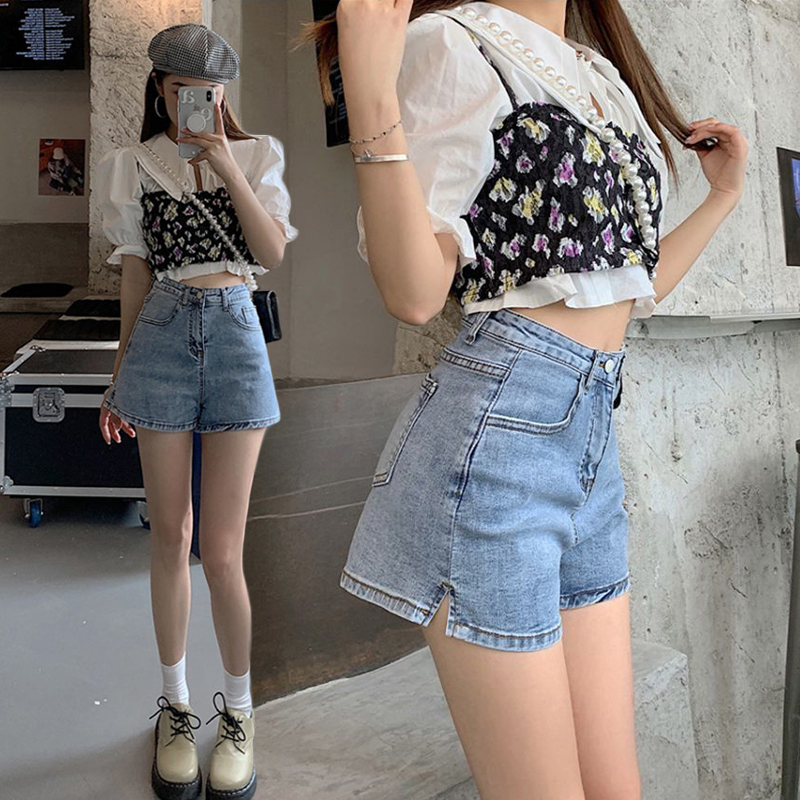 Summer high-waisted retro blue denim shorts for women with slit A-line thin new style to make them look slim and loose, small hot pants trendy