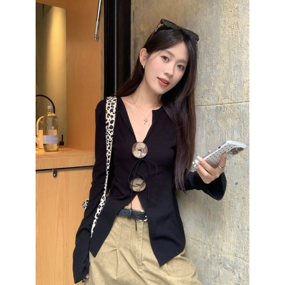 上衣＋蕾絲 V領修身設計感辣妹長袖針織T恤女早秋款