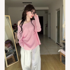 Pink off-shoulder long-sleeved T-shirt for women 2025 design sense spring and autumn loose lazy style off-shoulder top