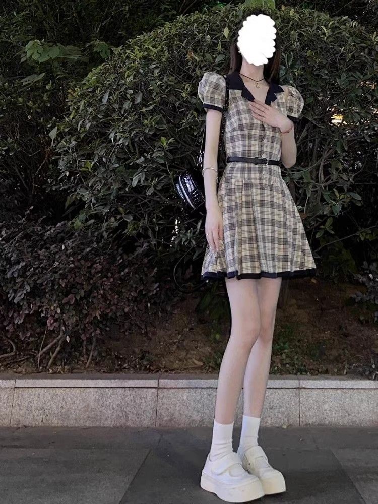 College style pure plaid dress for women with waist-hugging temperament design sense small hot girl A-line short skirt for summer