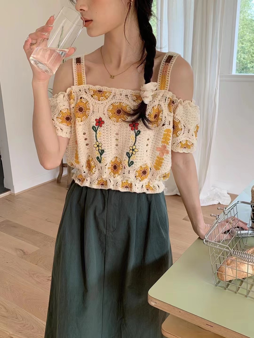 勾花鏤空短袖開衫女夏季新款韓版太陽花刺繡方領短款小衫針織上衣