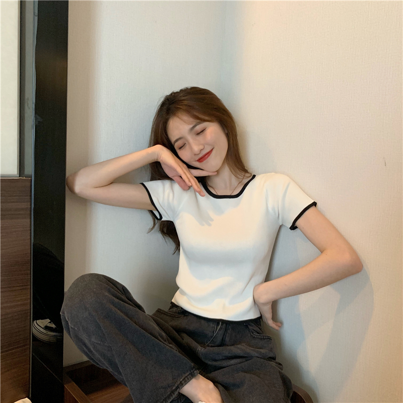 Real shot of retro age-reducing versatile slim color-blocking round neck sweater short-sleeved T-shirt top