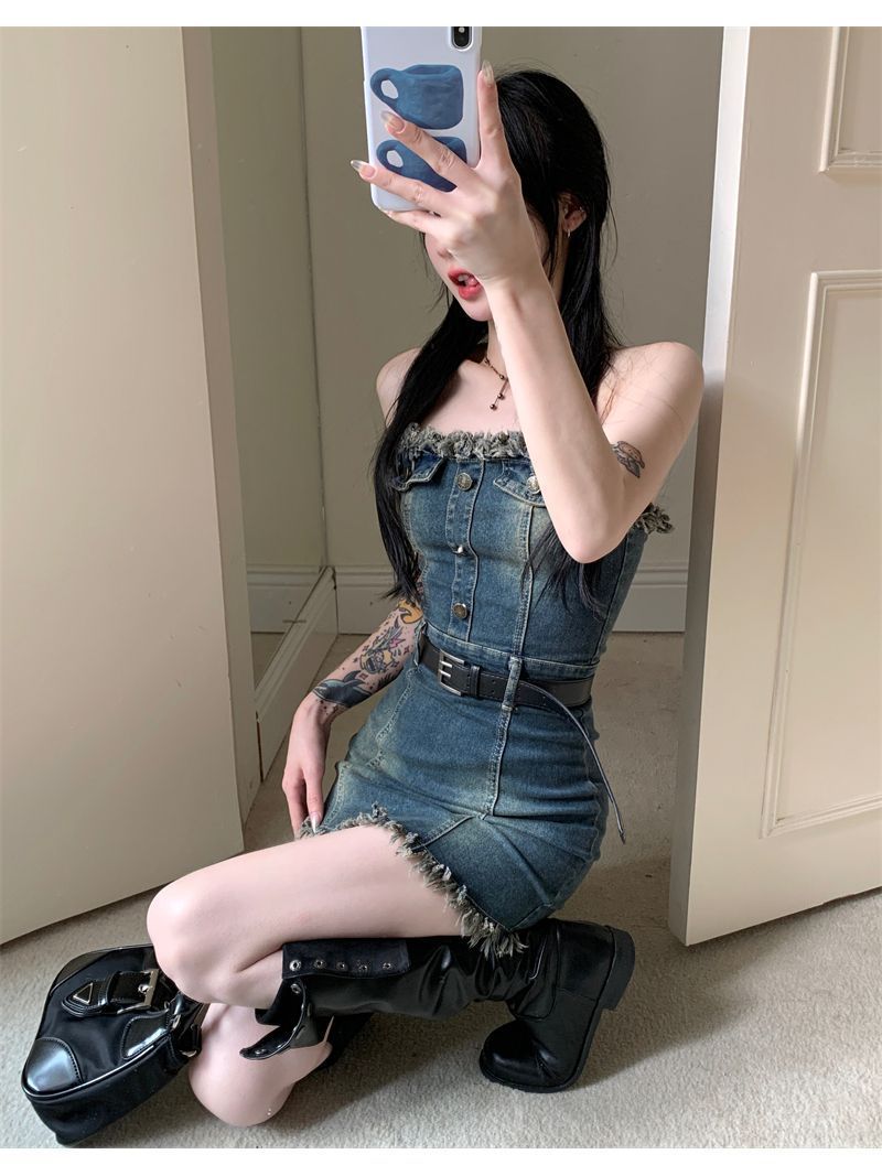 辣妹設計感收腰抹胸毛邊牛仔連衣裙女2025年春夏高腰顯瘦包臀裙潮