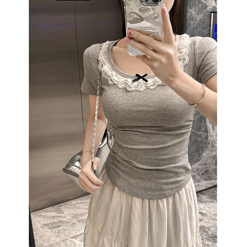 Pure cotton lace slim short-sleeved T-shirt to make you look slim and irregular U-neck top