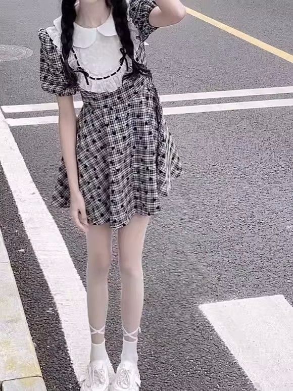 法式娃娃領連衣裙女夏2025新款小個子收腰格子泡泡袖茶歇公主裙子