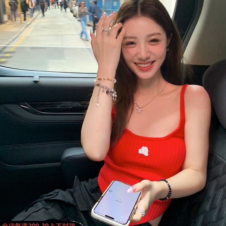 NIMO WANGClean fit red suspender vest for women in spring and summer slim knitted short top