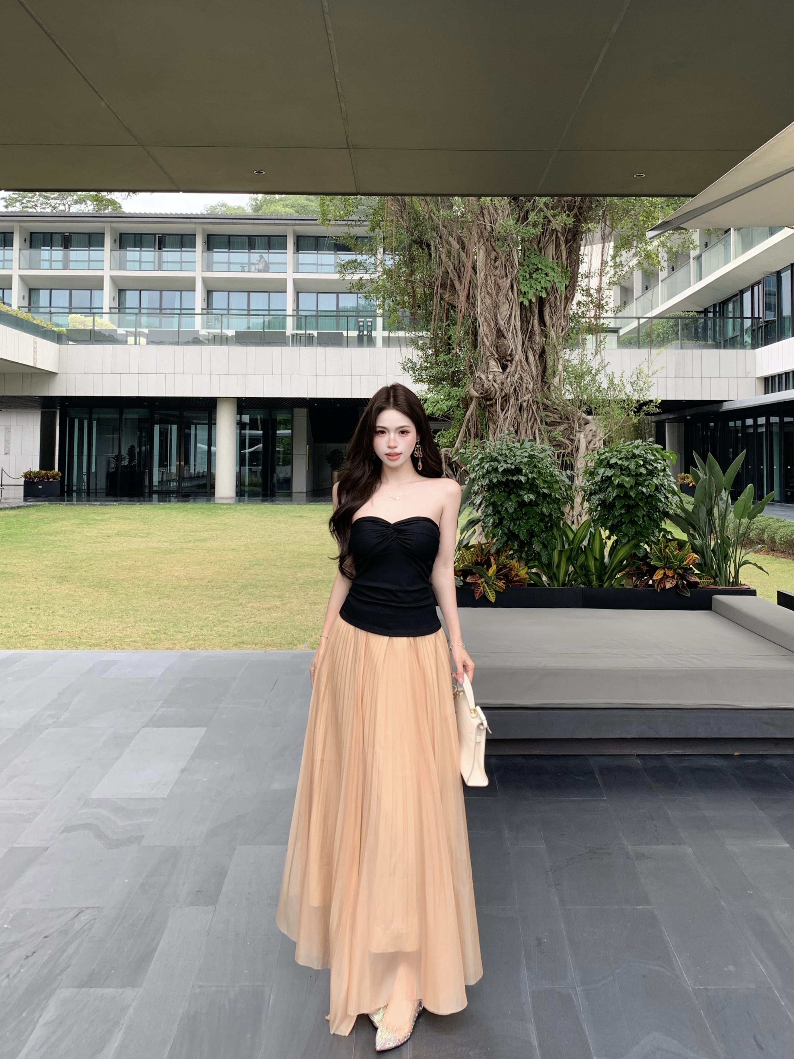 Real shot!  Elegant and elegant strapless mesh skirt suit for women a-line pleated skirt long skirt two-piece set