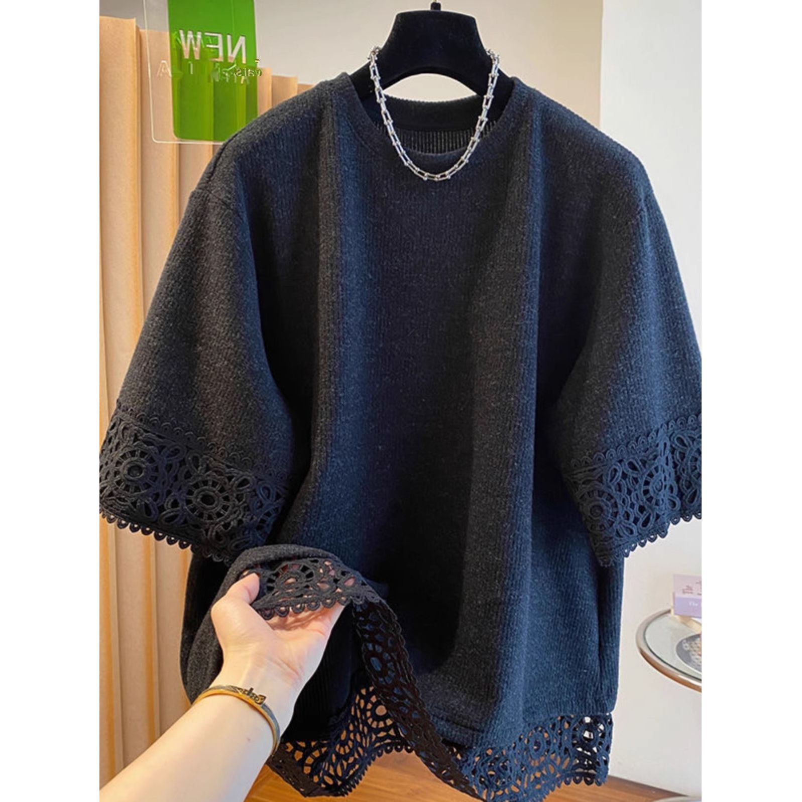 Early spring cuff lace spliced ​​short-sleeved T-shirt top for women with large size high-end and versatile inner wool base half-sleeved