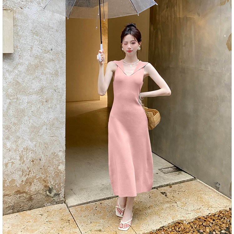 天貓質量翻領針織連衣裙女夏季2025新款修身氣質無袖背心長裙