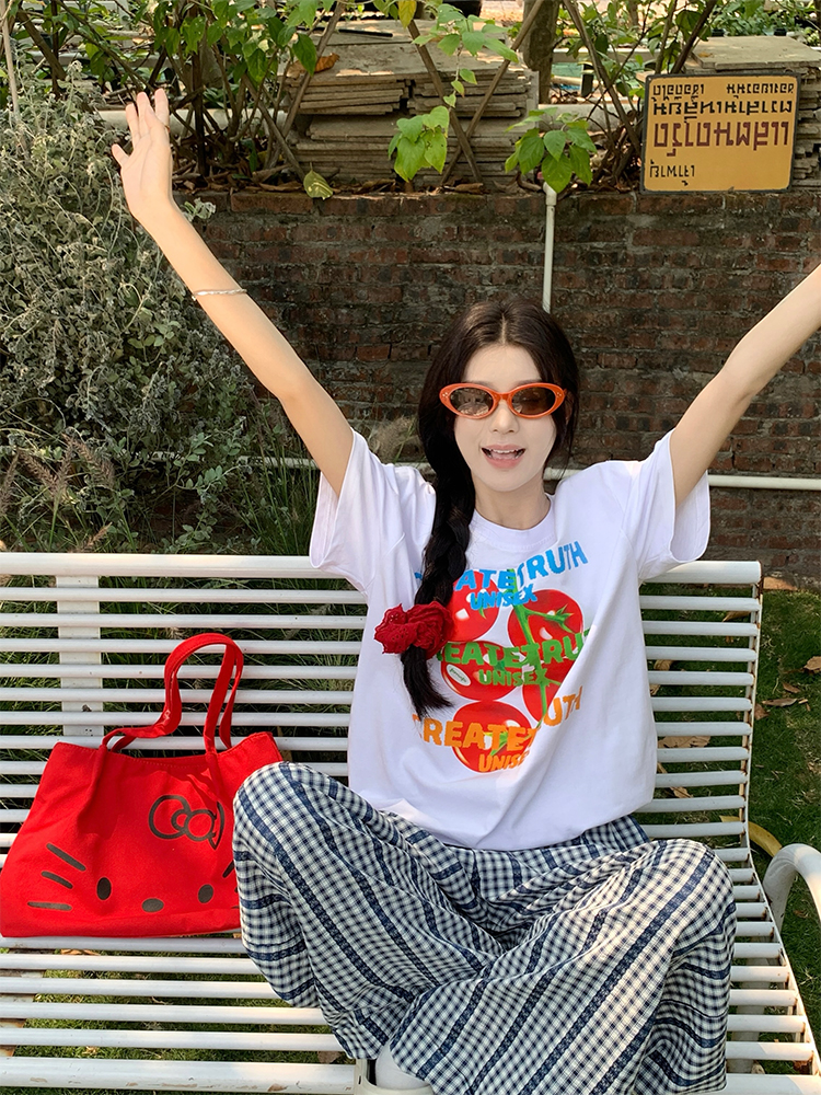 Real photo Korean chic hand with a simple loose T-shirt with tomato print + casual plaid pants
