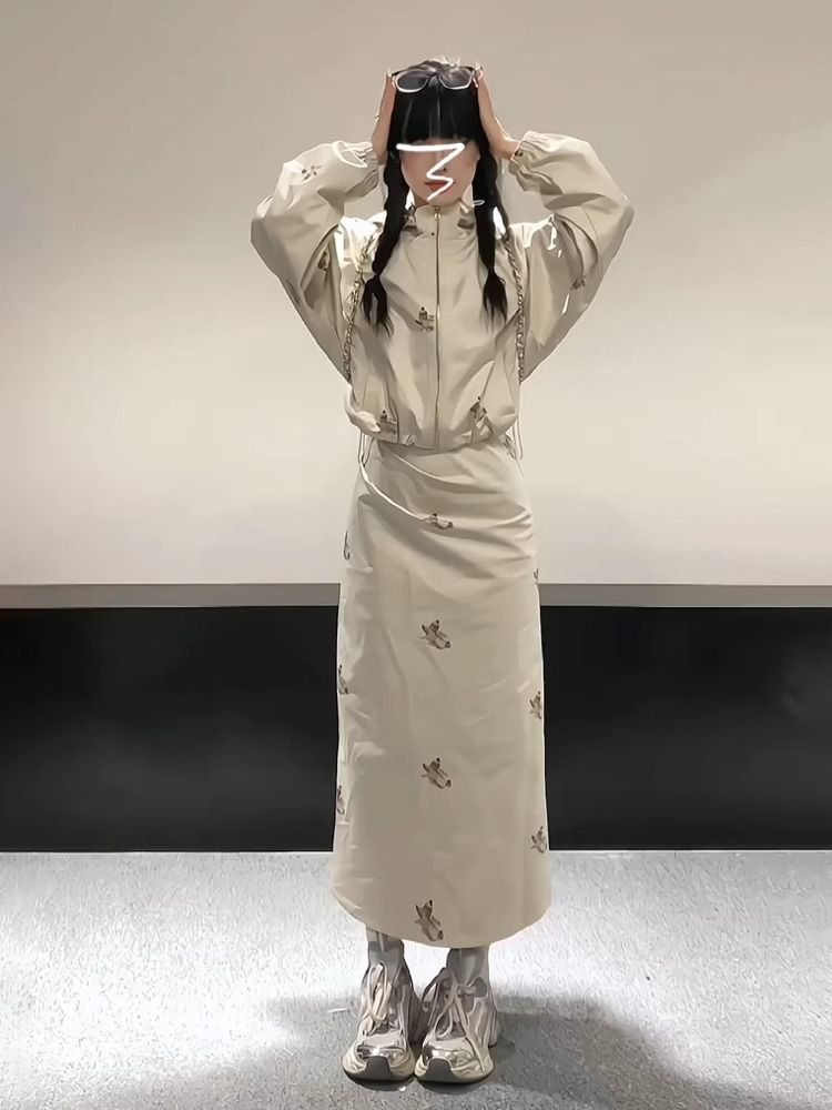 復古國風吊帶連衣裙子女早秋季2025新款高級感春裝搭配套裝裙長裙