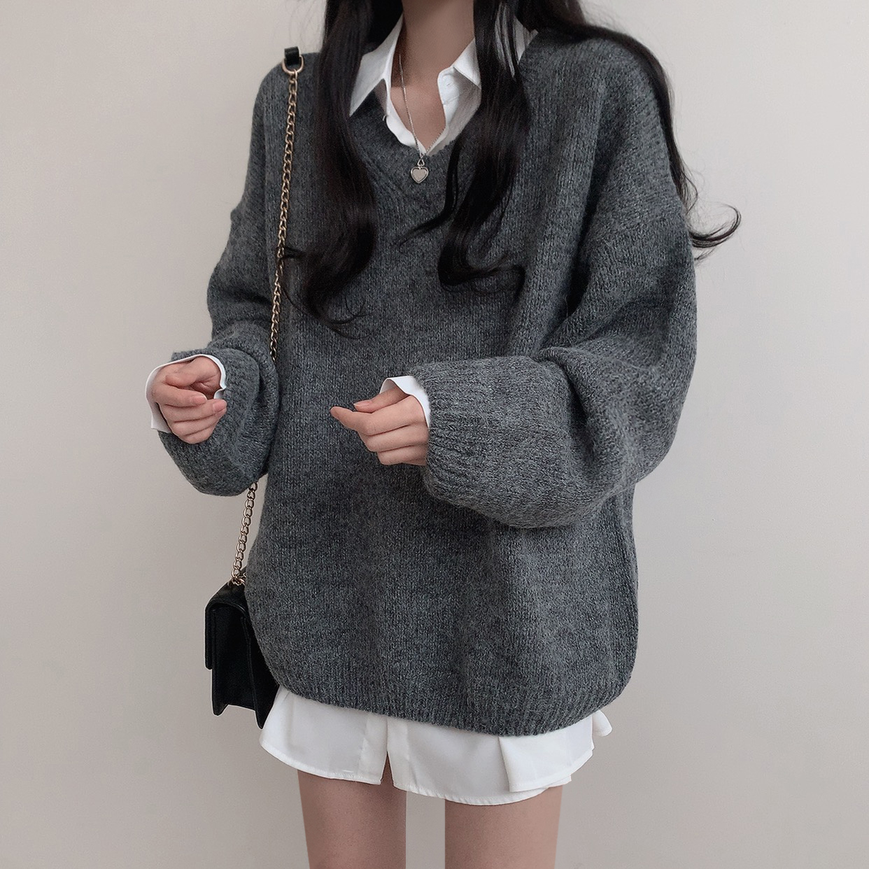 Large size fat mm sweater real shot Korean style lazy sweater loose V-neck solid color pullover long sleeve layered look slim for women