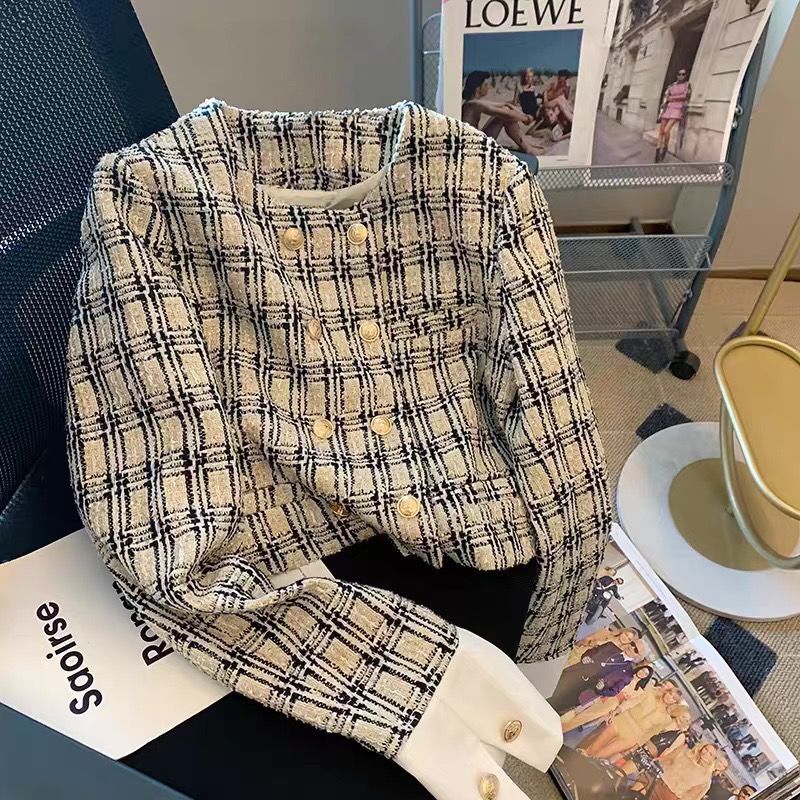 Small spring and autumn style short jacket with inner spring and autumn style design niche temperament knitted gold button long-sleeved women's top