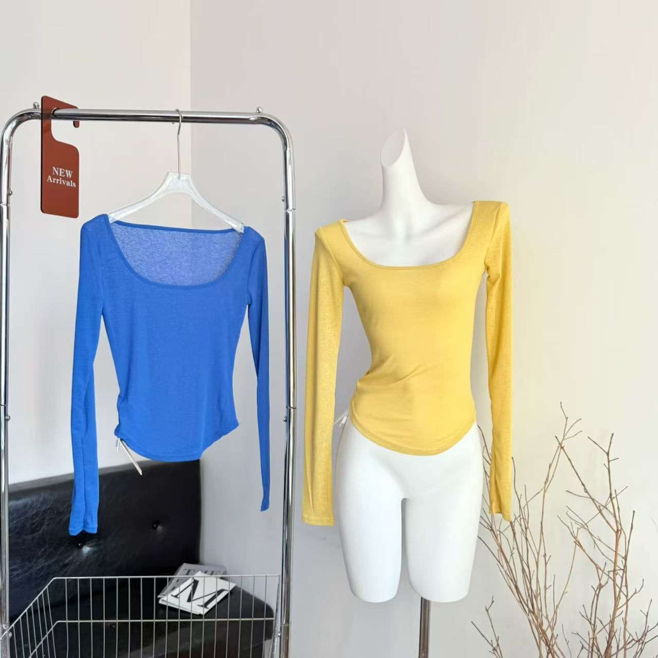 Eat green vegetables light oxygen sweetheart clear spring and summer 2 colors pure U-neck long-sleeved base shirt for women thin sunscreen shirt