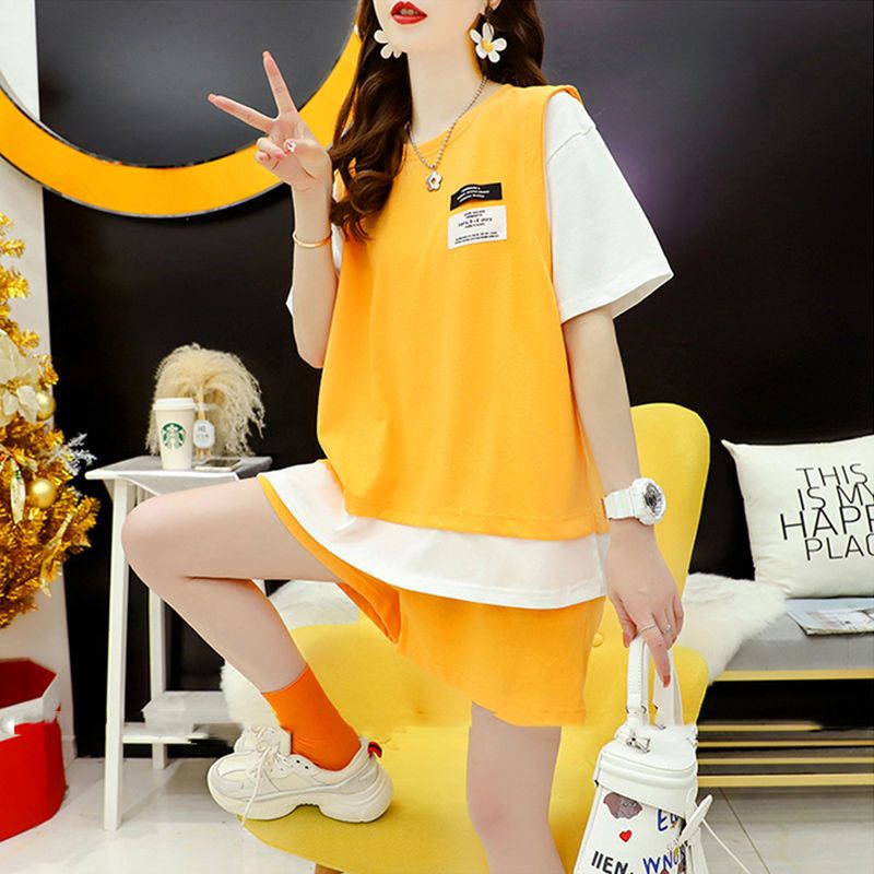 2025 new summer Korean version short-sleeved shorts sports loose fashionable casual two-piece suit for women