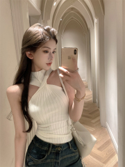 Pure and sexy hot girl with off-shoulder halter neck sweater knitted vest slim fit inner bottom shirt top for women spring and winter