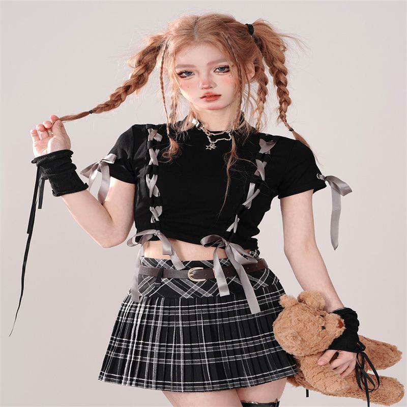 Black short-sleeved T-shirt with versatile bow design slim short hot girl top