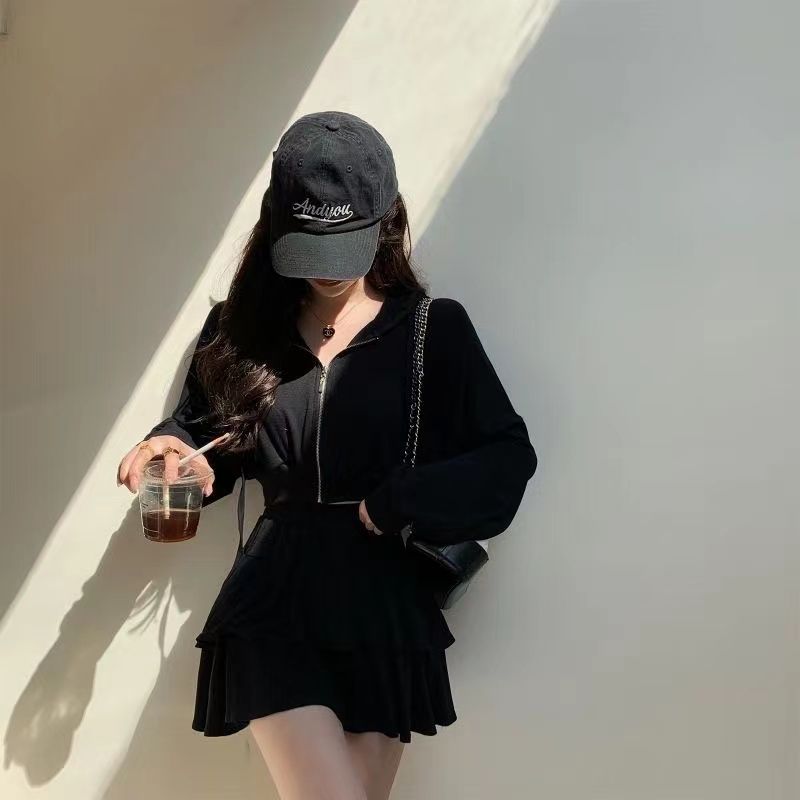 Korean style long-sleeved jacket high-waisted short skirt 2025 early autumn fashion new fashionable sports and casual cover