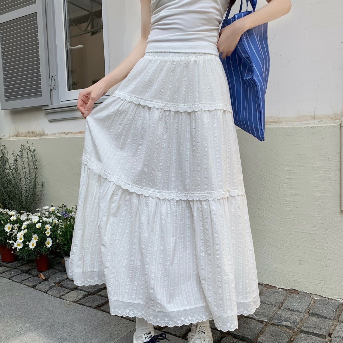 蛋糕層刺繡花邊拼接半身裙女2025早春新款法式小眾A字白色長裙子
