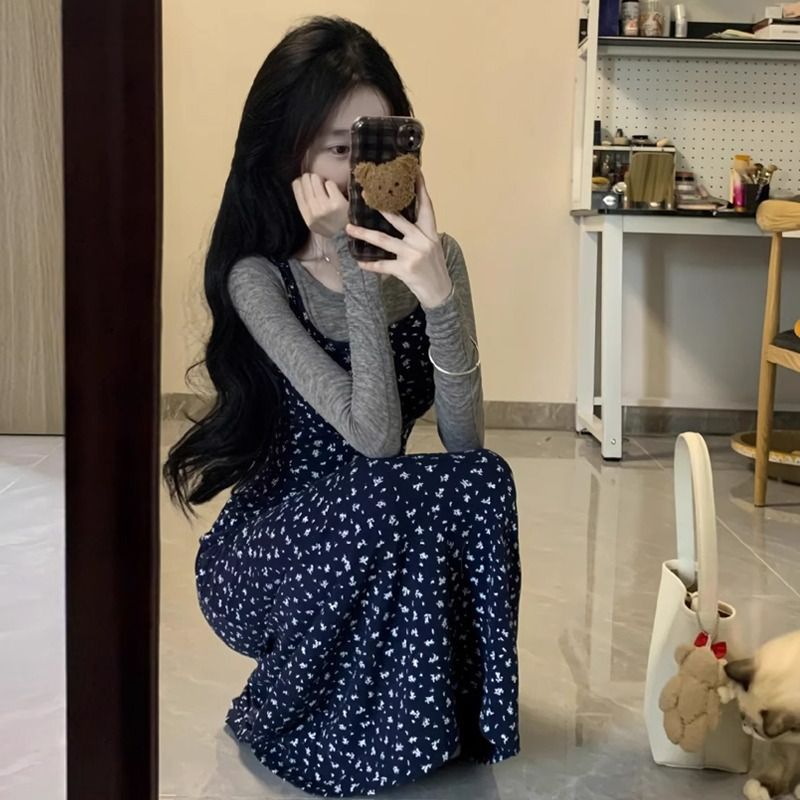 天絲羊絨＋高彈螺紋藍色吊帶碎花連衣裙子女早秋季長裙套裝