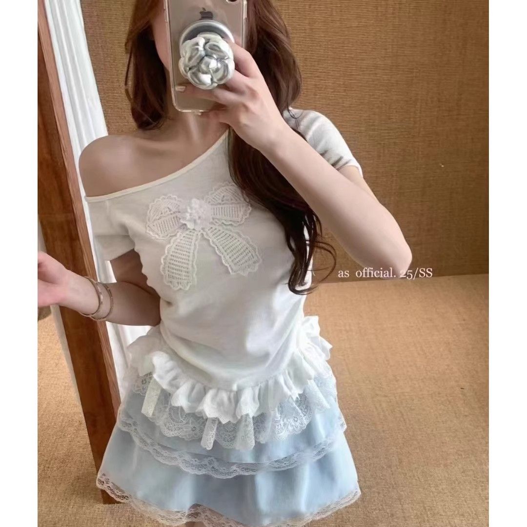 Korean version 2025 new Xia Chunfeng slanted shoulder top spliced ​​lace lace short-sleeved T-shirt top