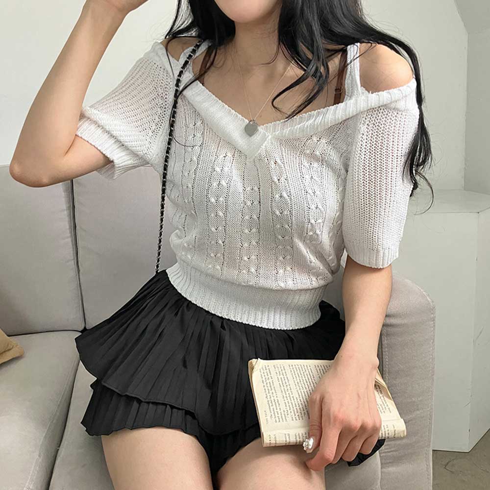 Large size original Korean version chic solid color off-shoulder sweater sexy shoulder strap one-length short-sleeved twisted sweater top