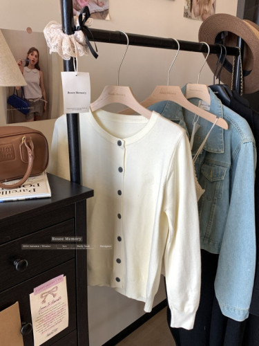 PPHOME English Peter Pan ~ Soft and Glutinous Embroidered Round Neck Knitted Cardigan Sweater for Women in Autumn Outer Outer Outer Outer Outer Outer Outer Coat