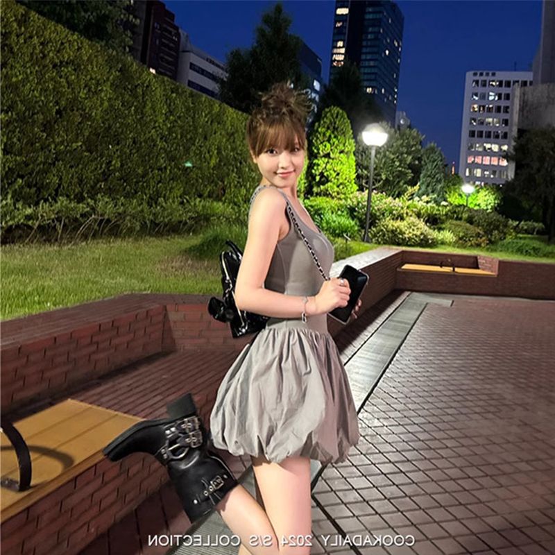 超好看芭蕾少女花苞裙202夏季修身顯瘦U領背心連衣裙
