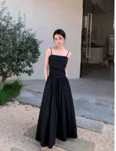 White high-end French super beautiful dress in summer new small and sexy pure sling skirt