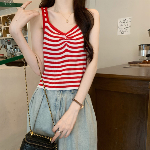 Real shot of new summer design, slim fit, pleated, chic striped short vest for women