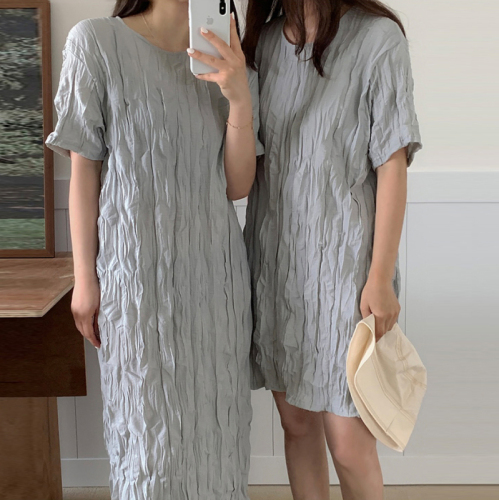 Comfortable, niche simple and versatile pleated dress, long and short