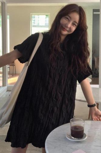 Comfortable, niche simple and versatile pleated dress, long and short