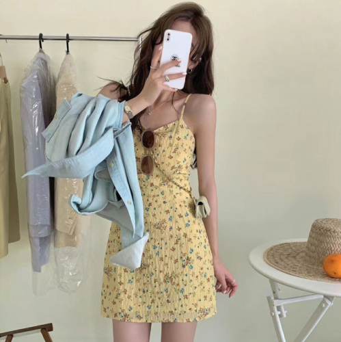 French temperament first love texture floral suspender dress