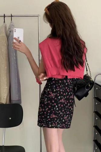 French temperament first love texture floral suspender dress