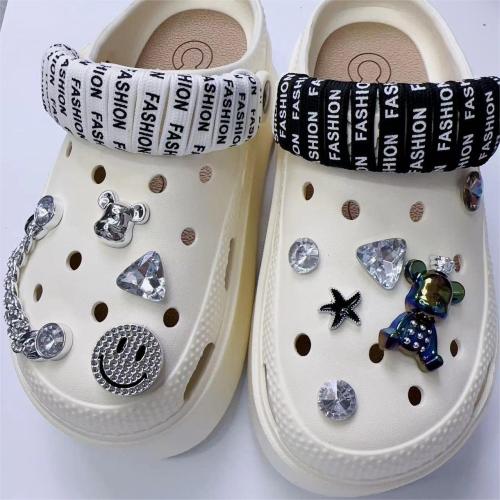 High-luxury special-shaped pearl hole shoes and shoe buckle accessories Korean style fashion simple three-dimensional jewelry buckle shoes and flower