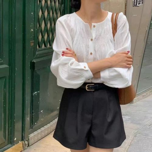 2025 French retro elegant gentle round neck pleated perspective single-breasted long-sleeved shirt top