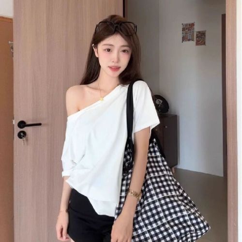 Stylish off-shoulder pure desire short-sleeve women's T-shirt for early autumn, loose and lazy one-shoulder design