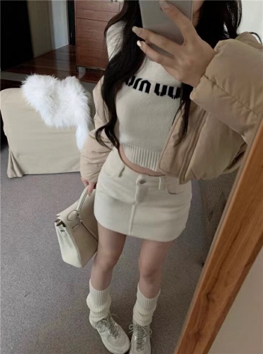 Round Neck Letter Sweater New Fall/Winter Style Elegant Slimming Versatile Sweet Cool Chick Base Layer Top