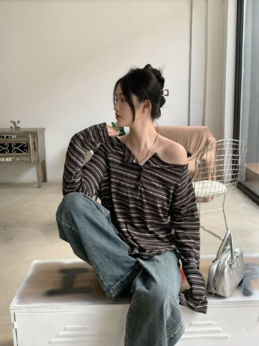 Original Color Weave Striped Off-the-Shoulder Long Sleeve T-Shirt for Women - High-End, Relaxed Style Loose One-Shoulder Tunic Top