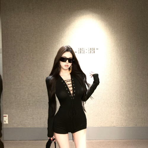 Photographed ~ Black Laced Long-Sleeve Short Figure Nip-it Bodysuit with a Sexy, American Short Style