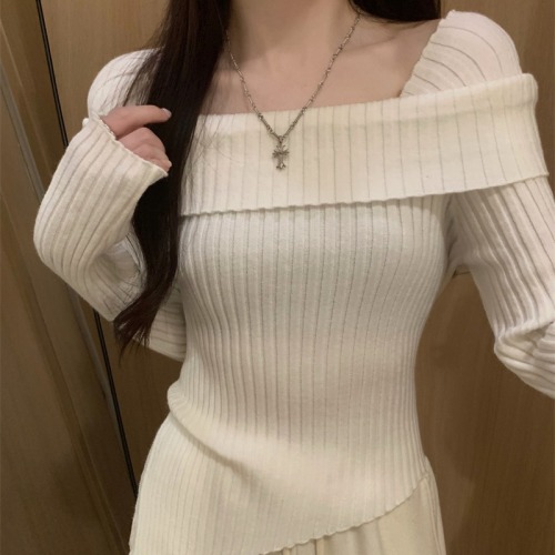 One-shoulder irregular sweater for women 2024 autumn and winter new red slim short base knitted top tight