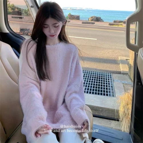 White water women, soft butterfly, off-shoulder sweater, women's autumn and winter design, loose and lazy style top